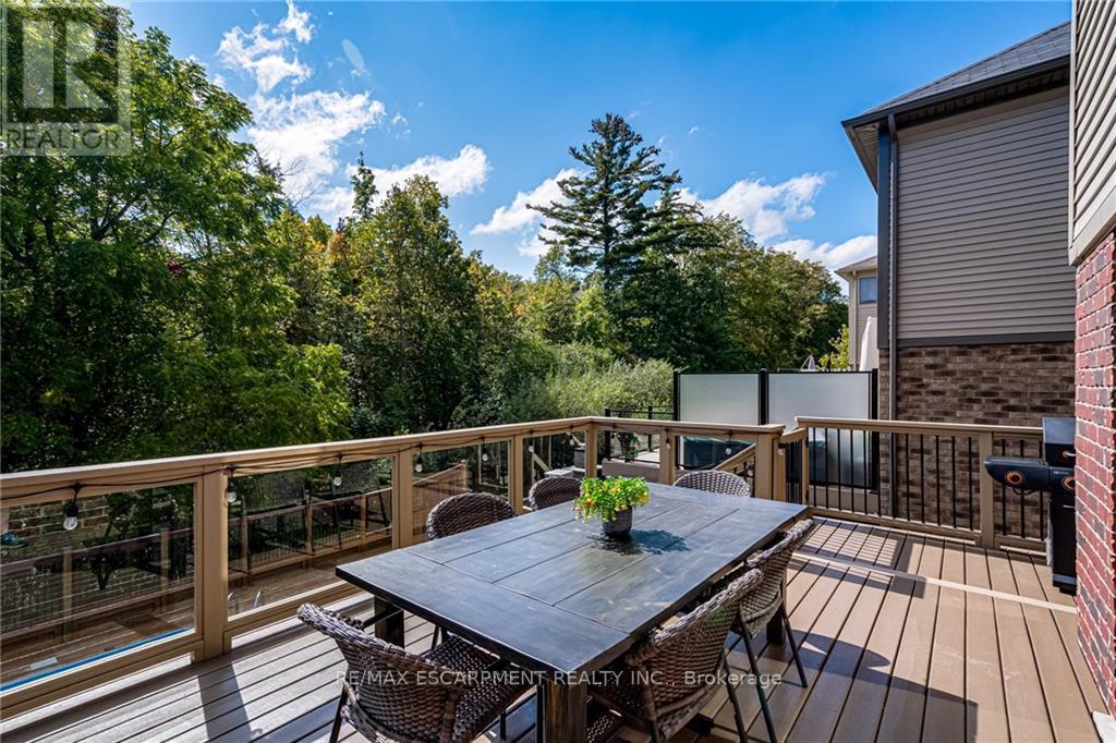 700 ROBERT FERRIE DR