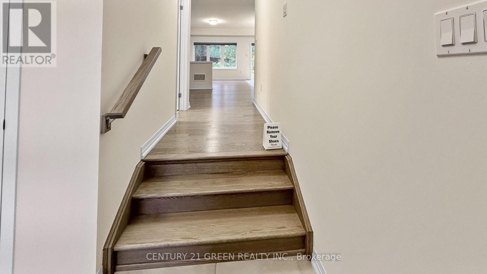 75 MACKLIN ST