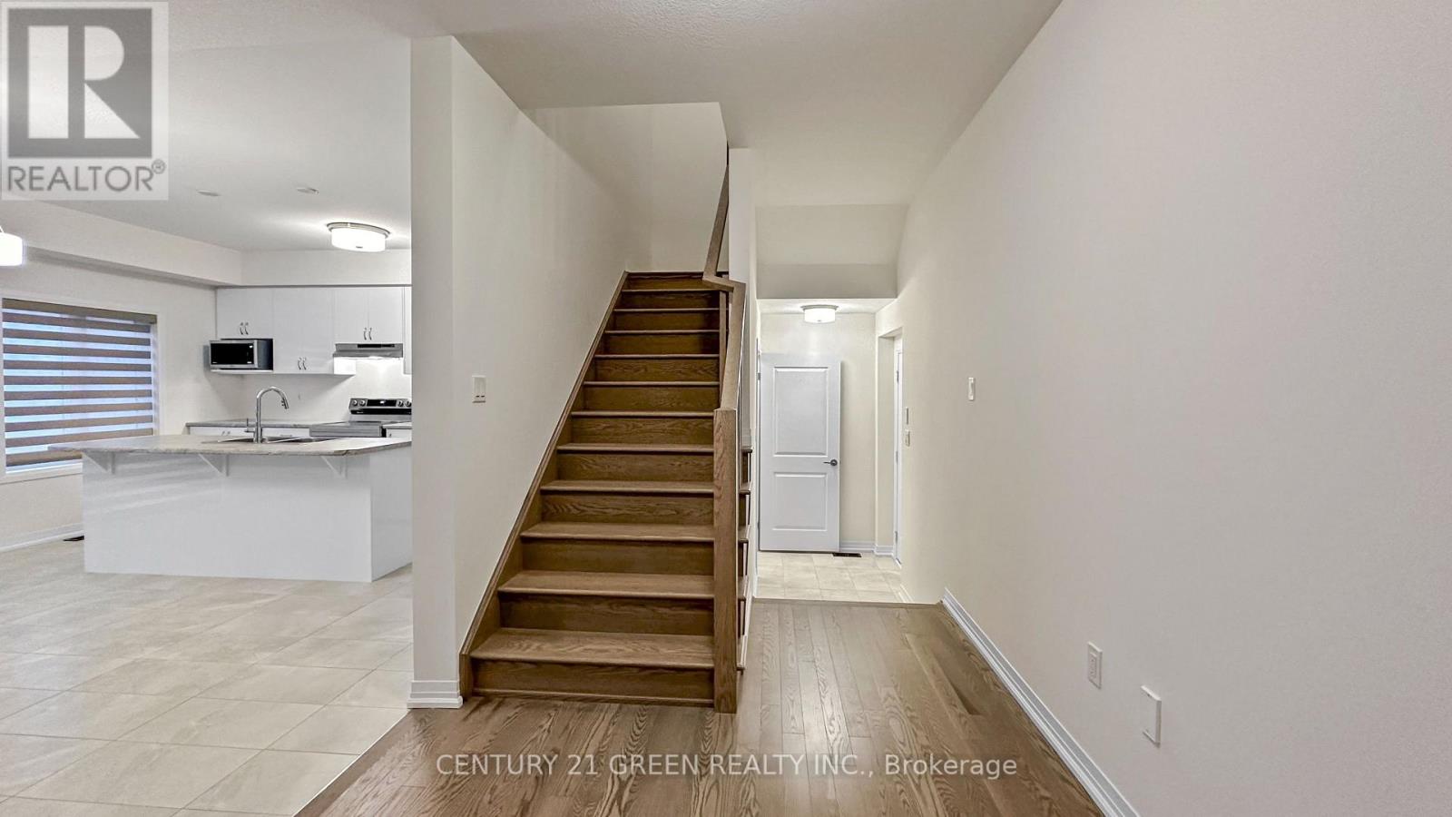 75 MACKLIN ST
