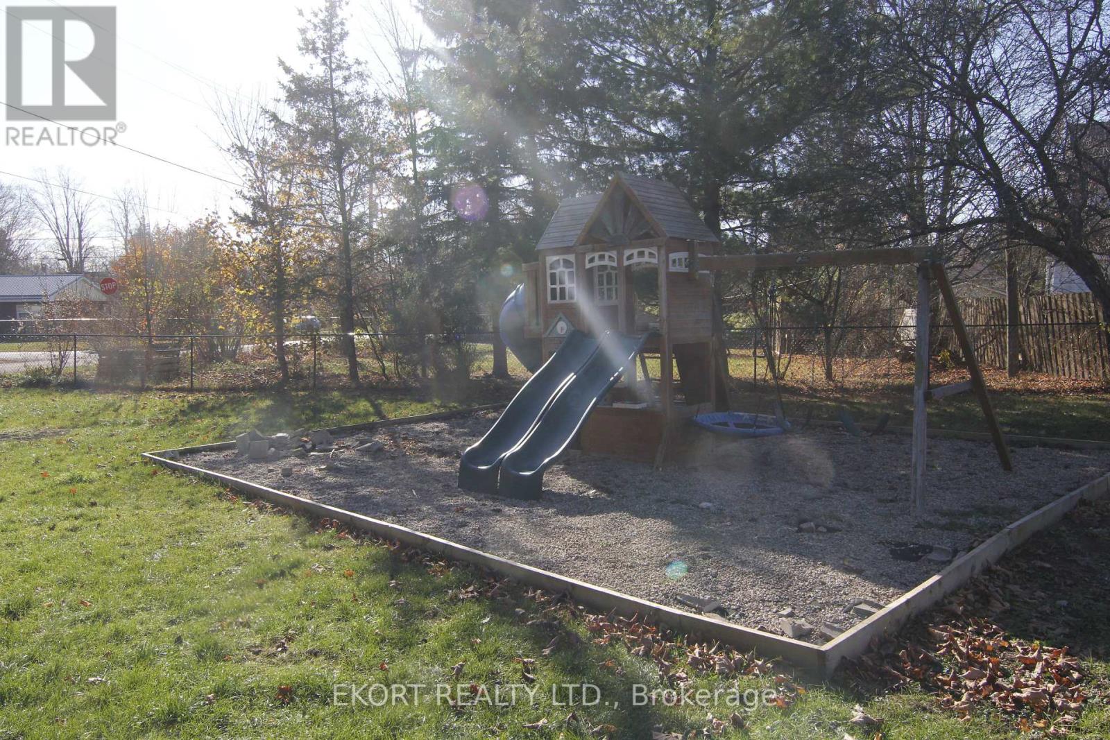 656 BROOKLYN RD