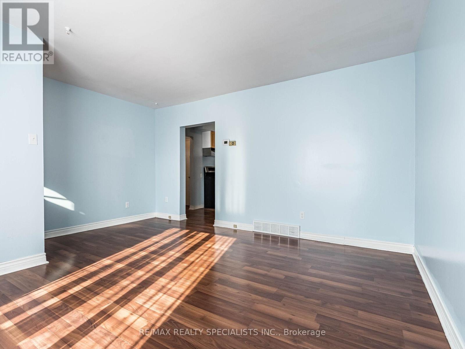258 ADMIRAL DR