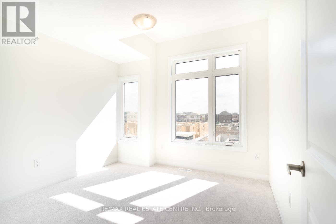 36 BLACKLOCK ST
