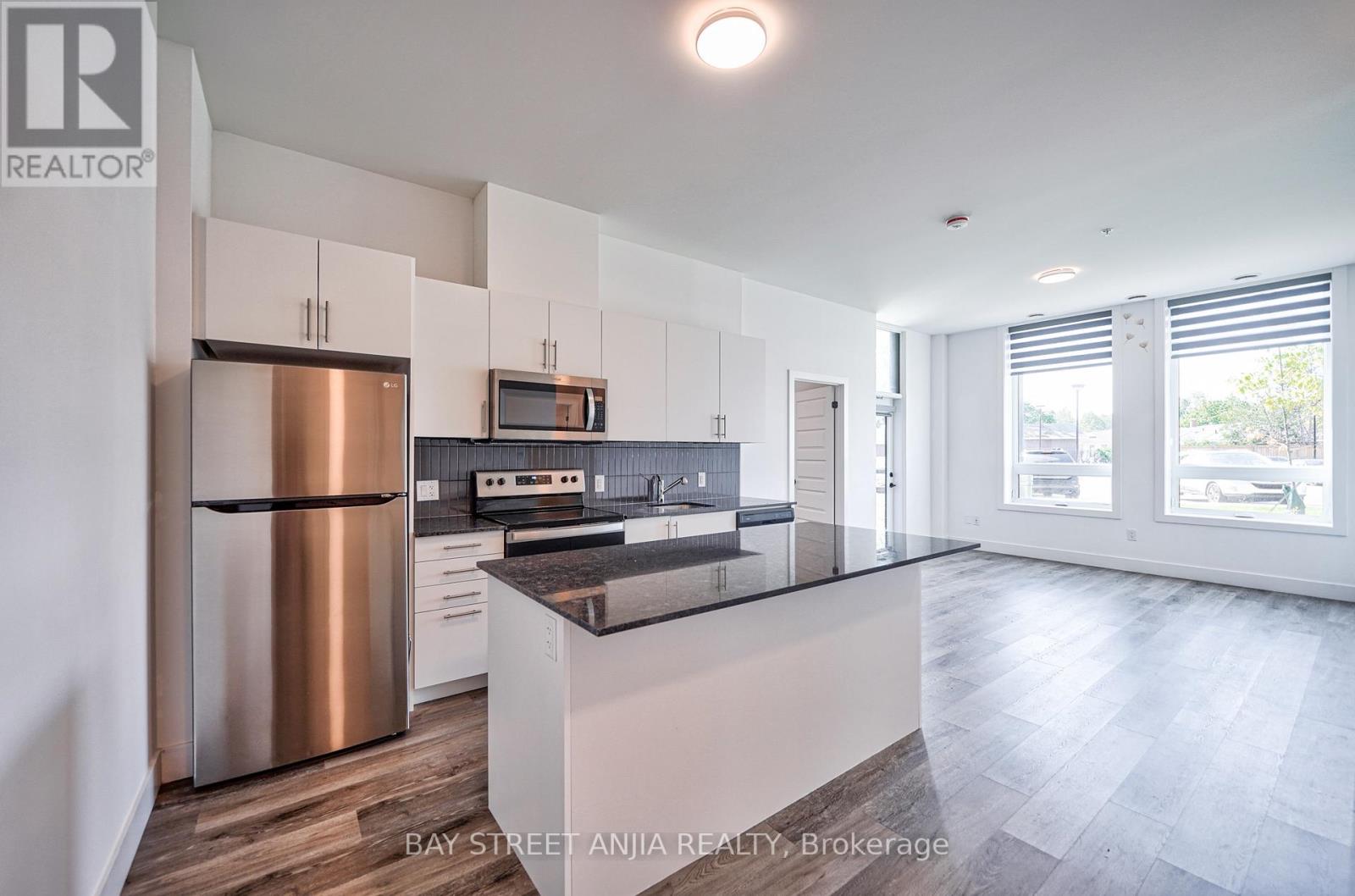 #105 -26 LOWES RD W, #105