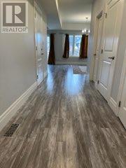 82 CAMPBELL CRES E