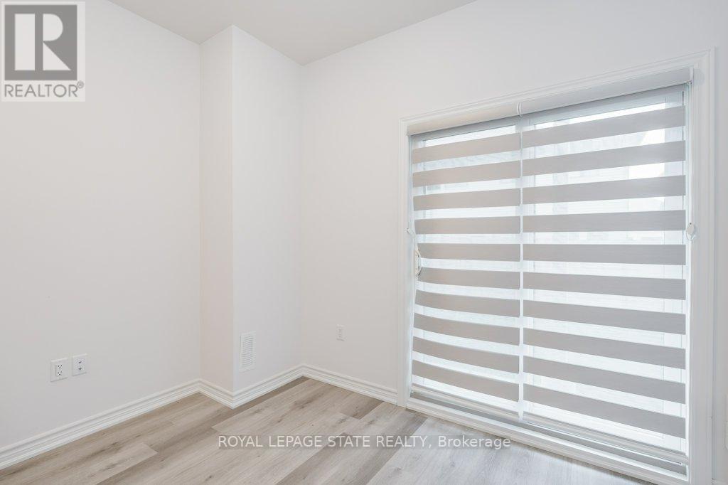 #43 -461 BLACKBURN DR, #43