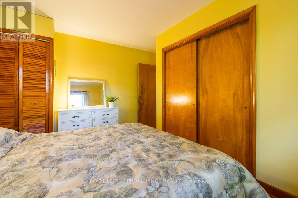 22 NORTHWOOD CRES