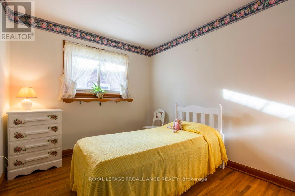 22 NORTHWOOD CRES