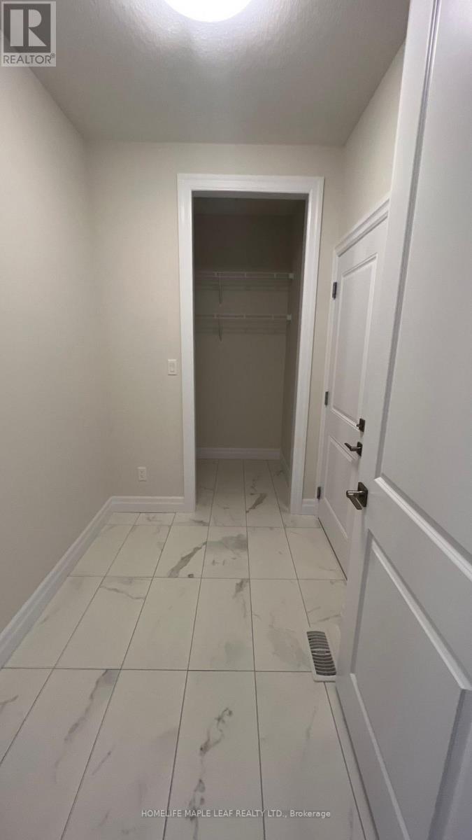 #11 -32 FAITH ST, #11