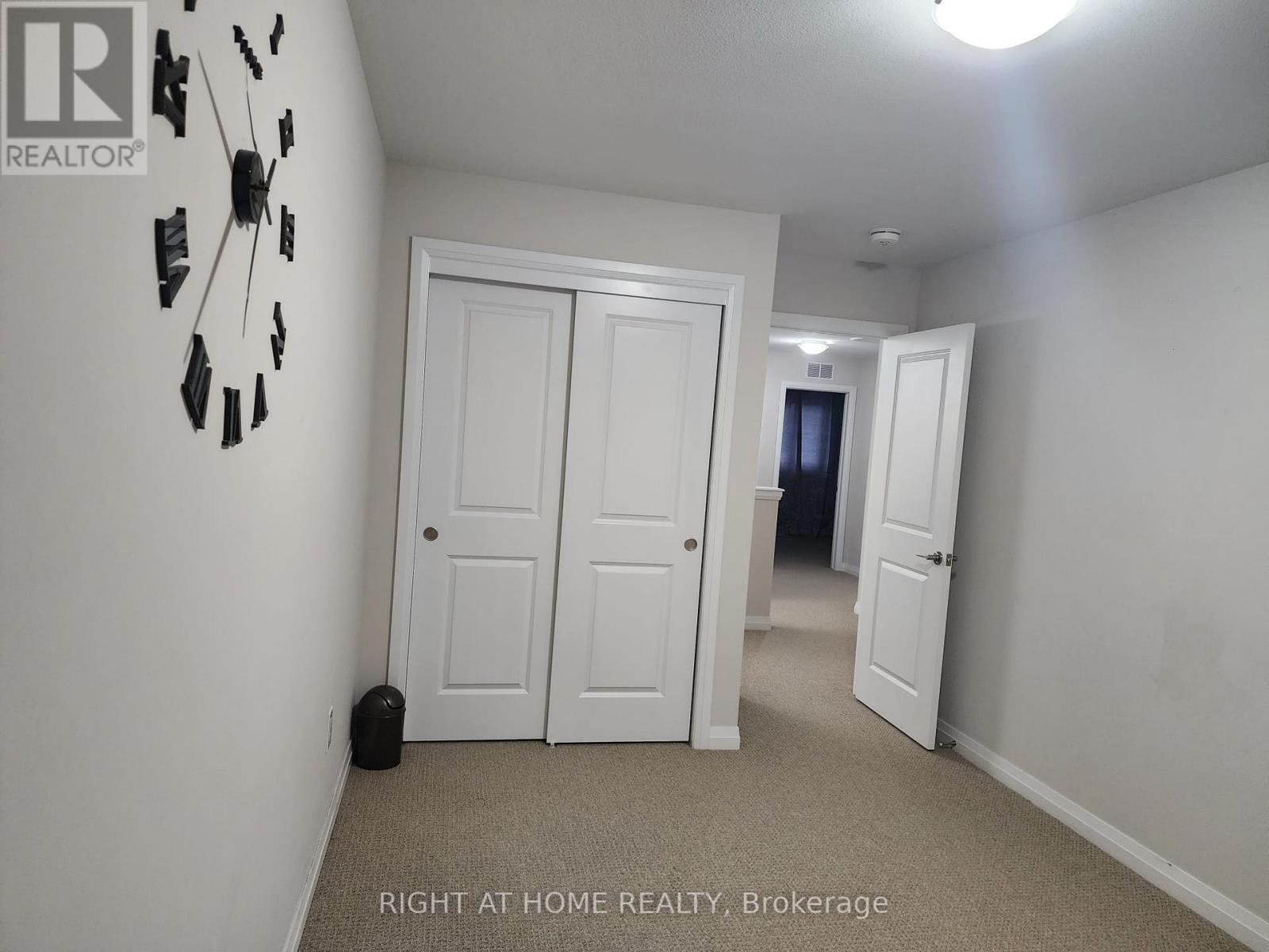 4237 SHUTTLEWORTH DR DR N