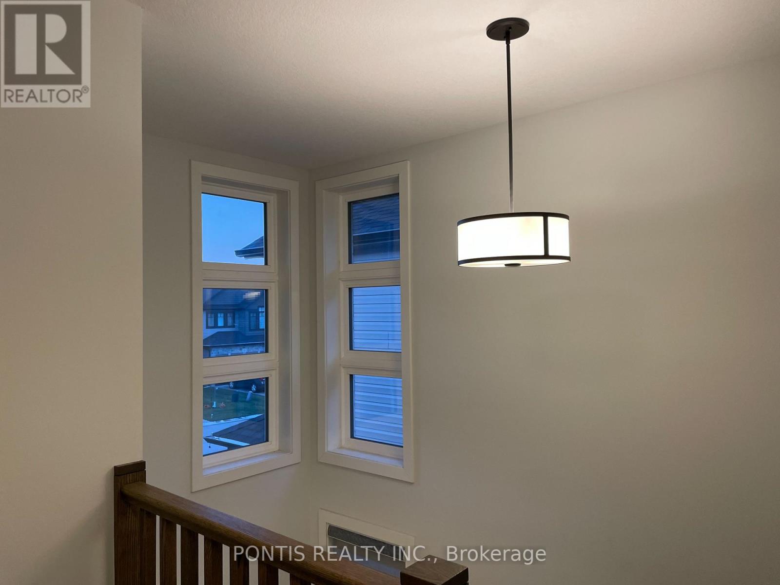11 MONTGOMERY WAY