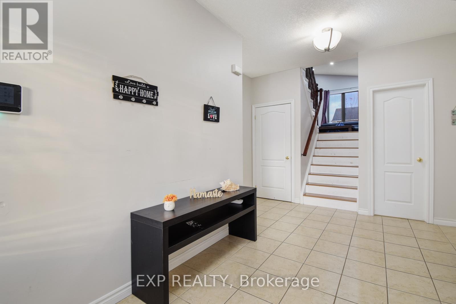 451 FAIRWAY RD E