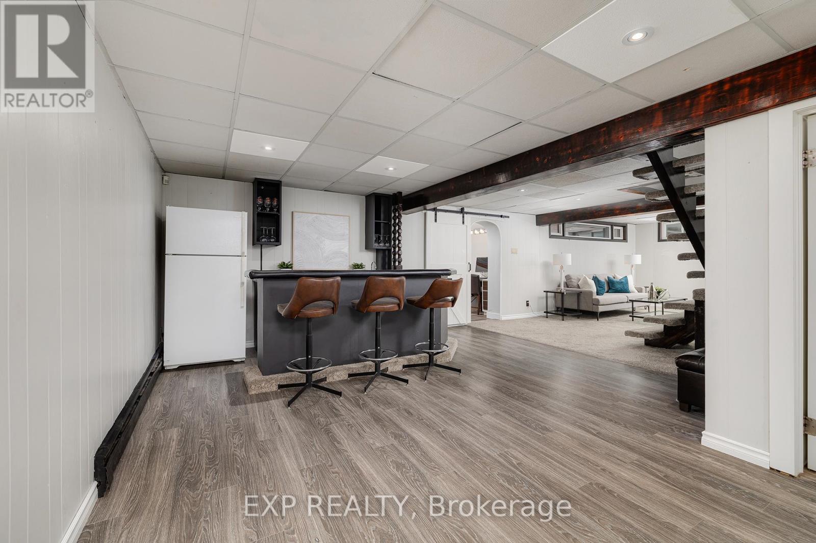 40 PLAZA CRT