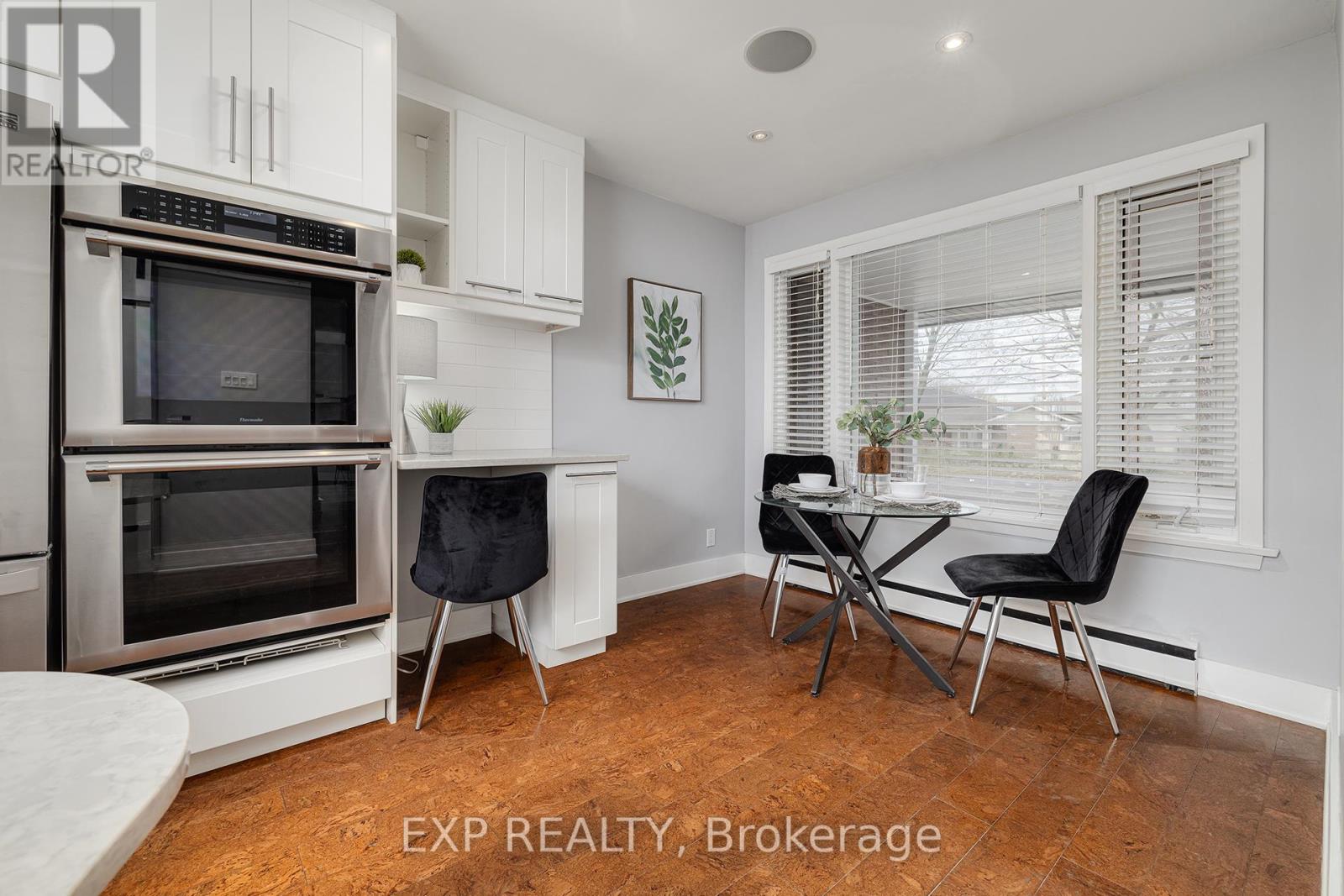 40 PLAZA CRT