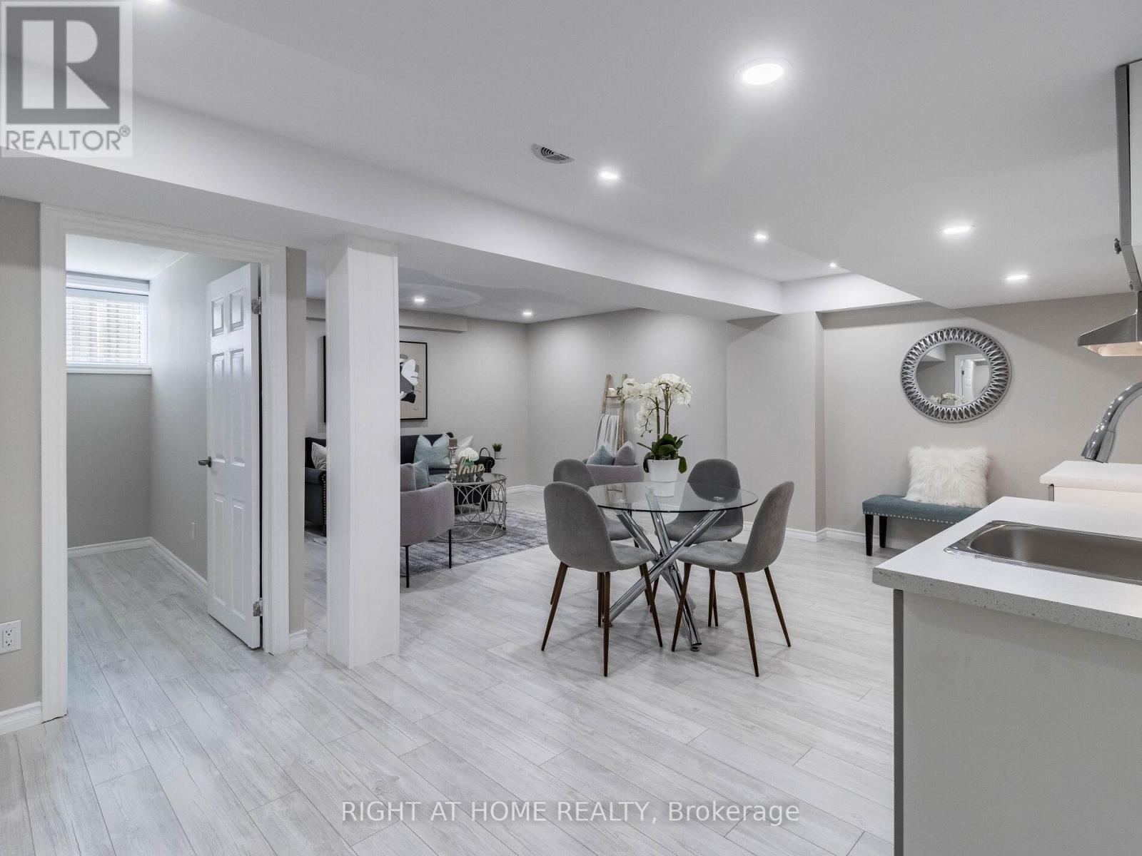 223 THOMPSON RD