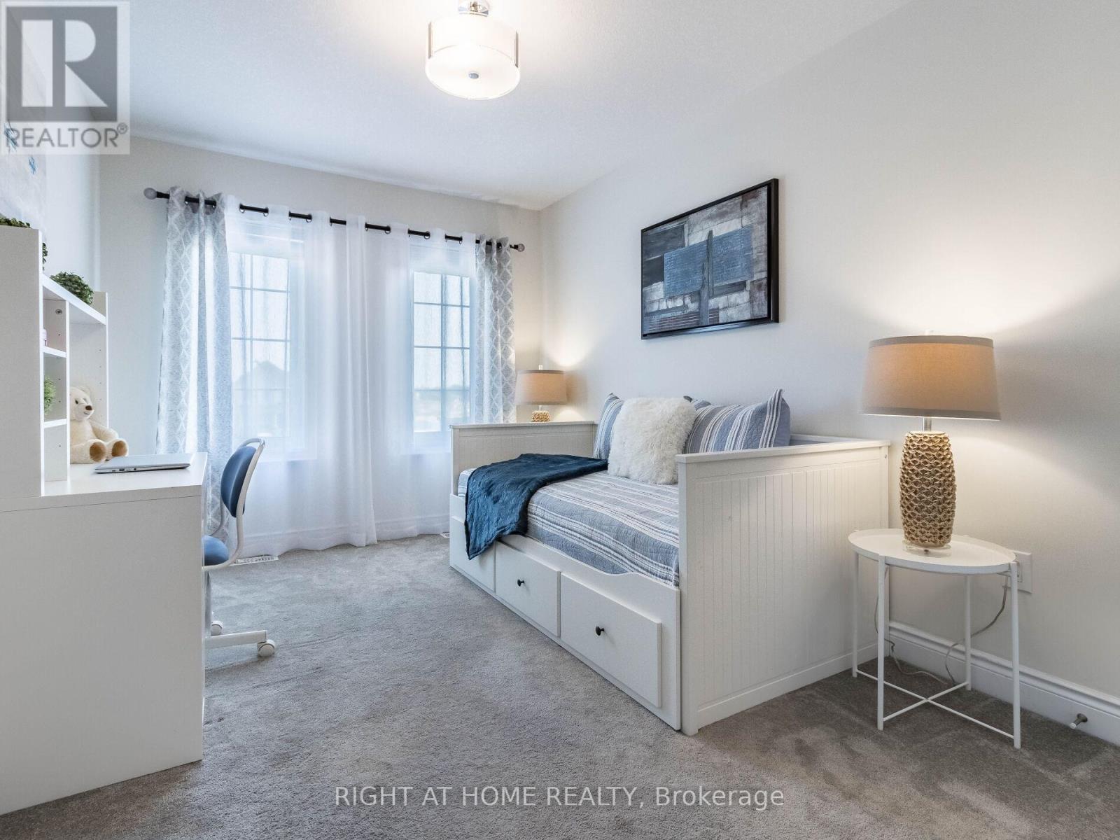 223 THOMPSON RD