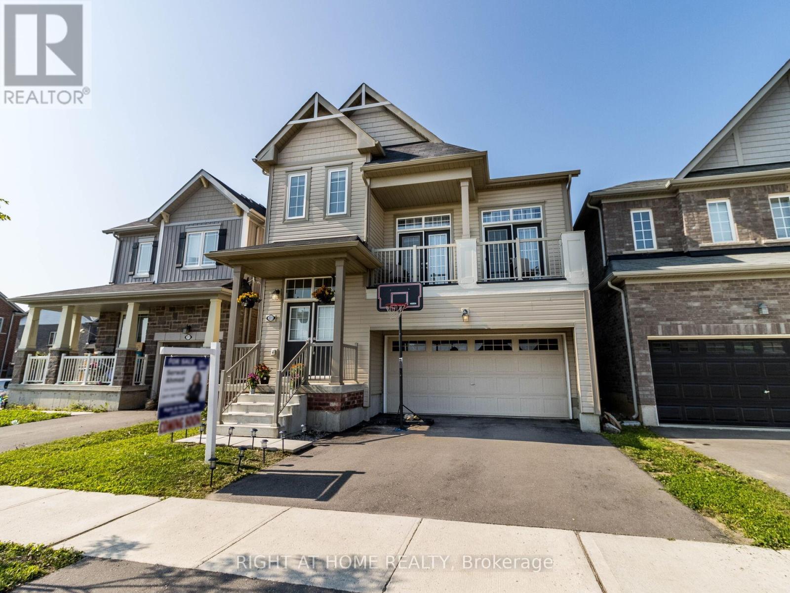 223 THOMPSON RD