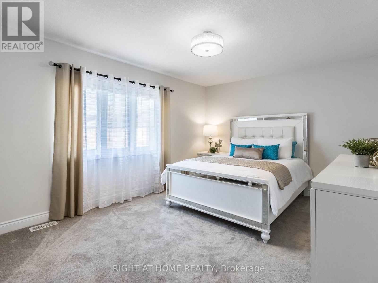 223 THOMPSON RD