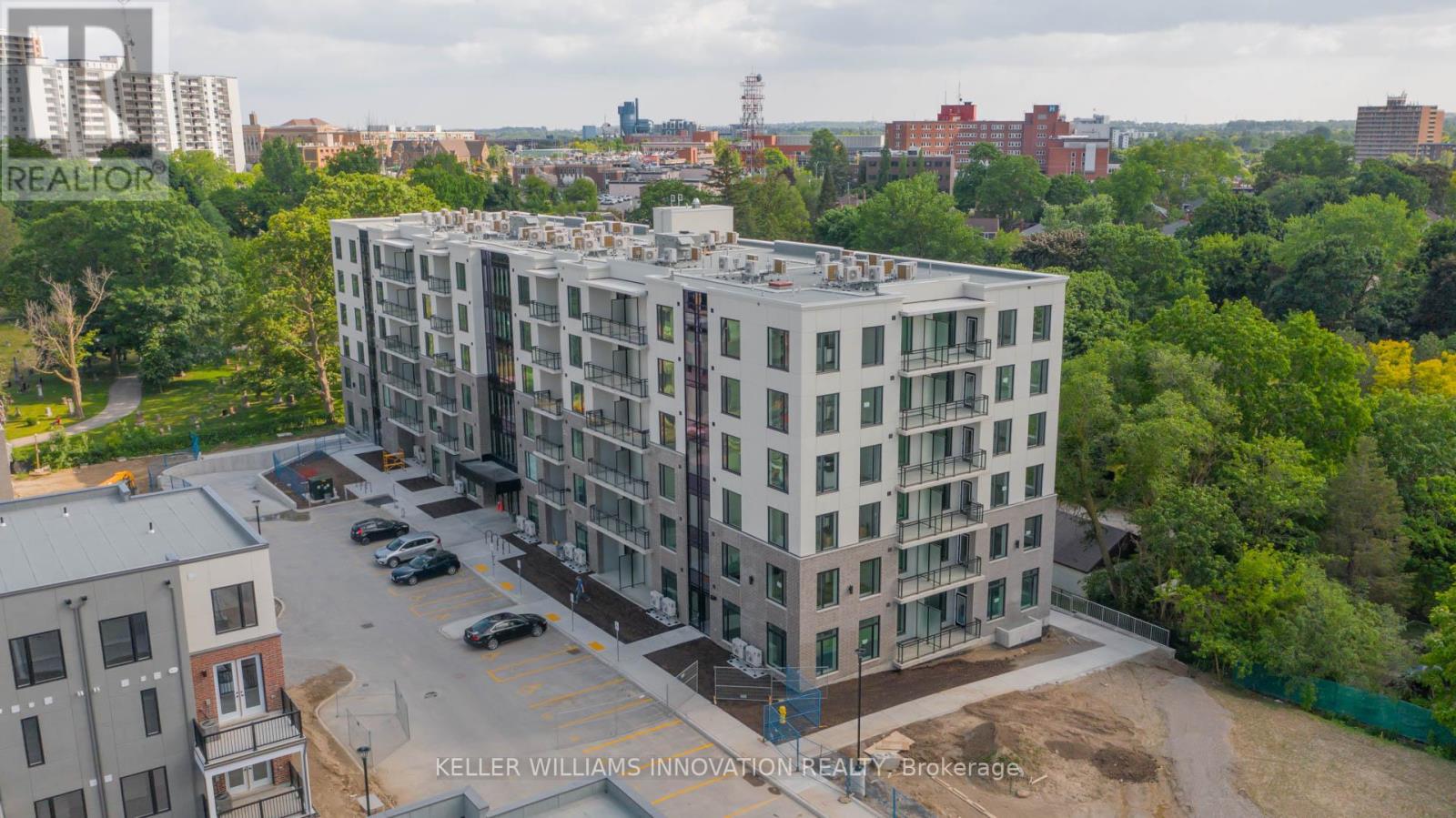 #309 -103 ROGER ST, #309