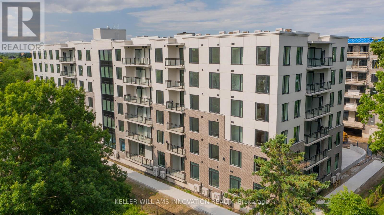 #309 -103 ROGER ST, #309