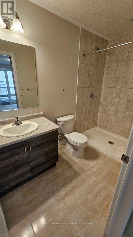 #137 -25 ISHERWOOD AVE, #137