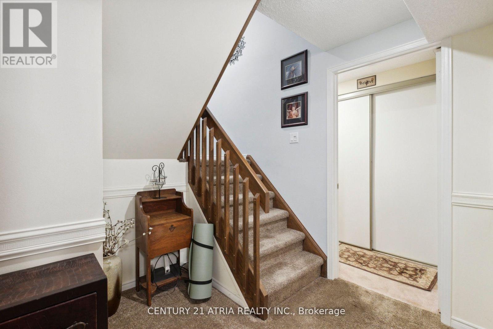 #2 -112 WOODLAWN RD E, #2