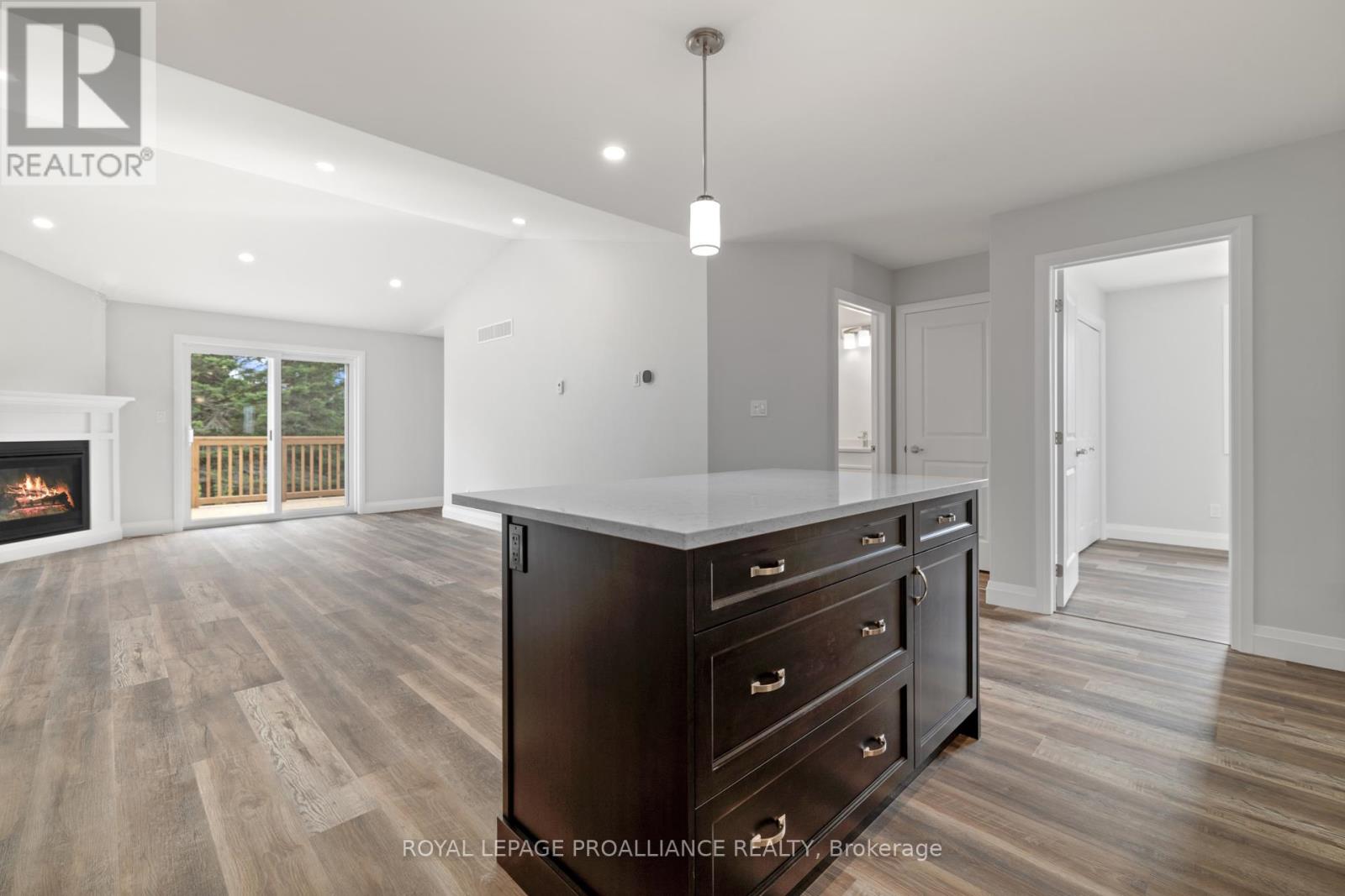 27 CLAYTON JOHN AVE