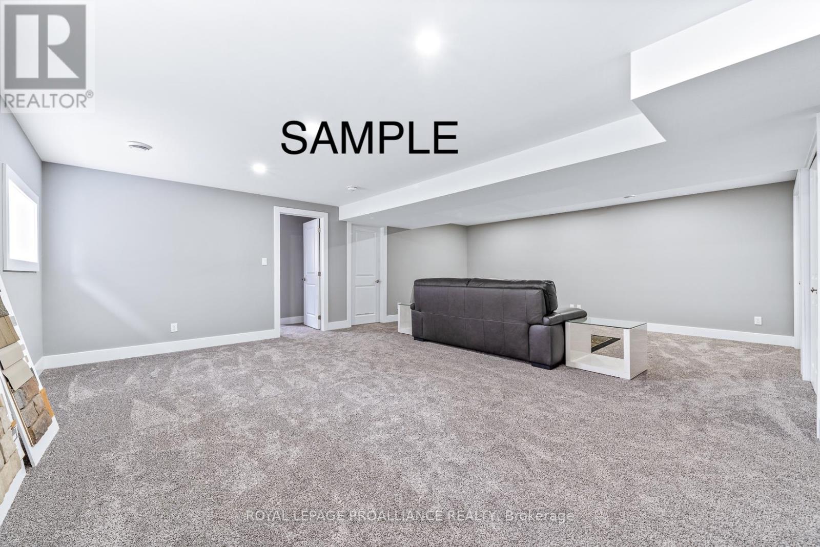 31 CLAYTON JOHN AVE