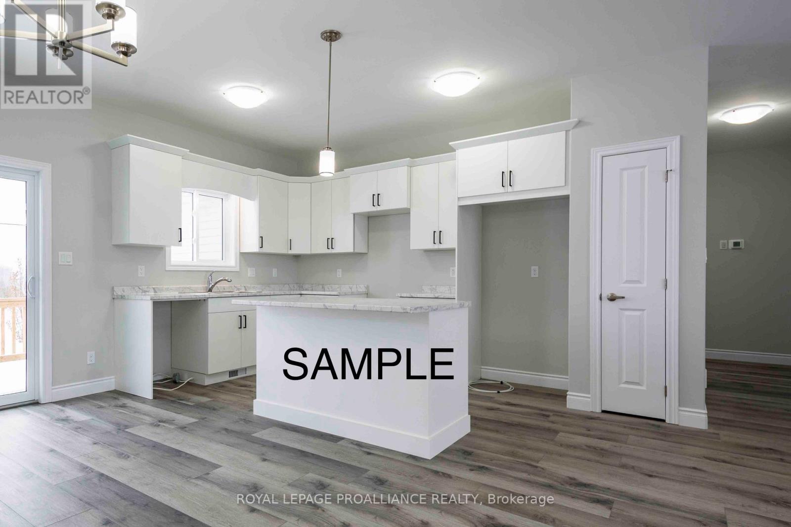39 CLAYTON JOHN AVE