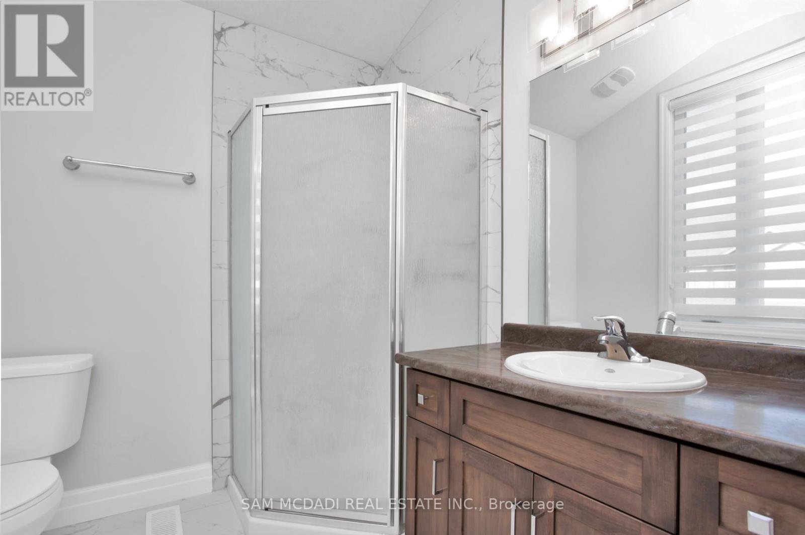 #8 -1023 DEVONSHIRE AVE, #8
