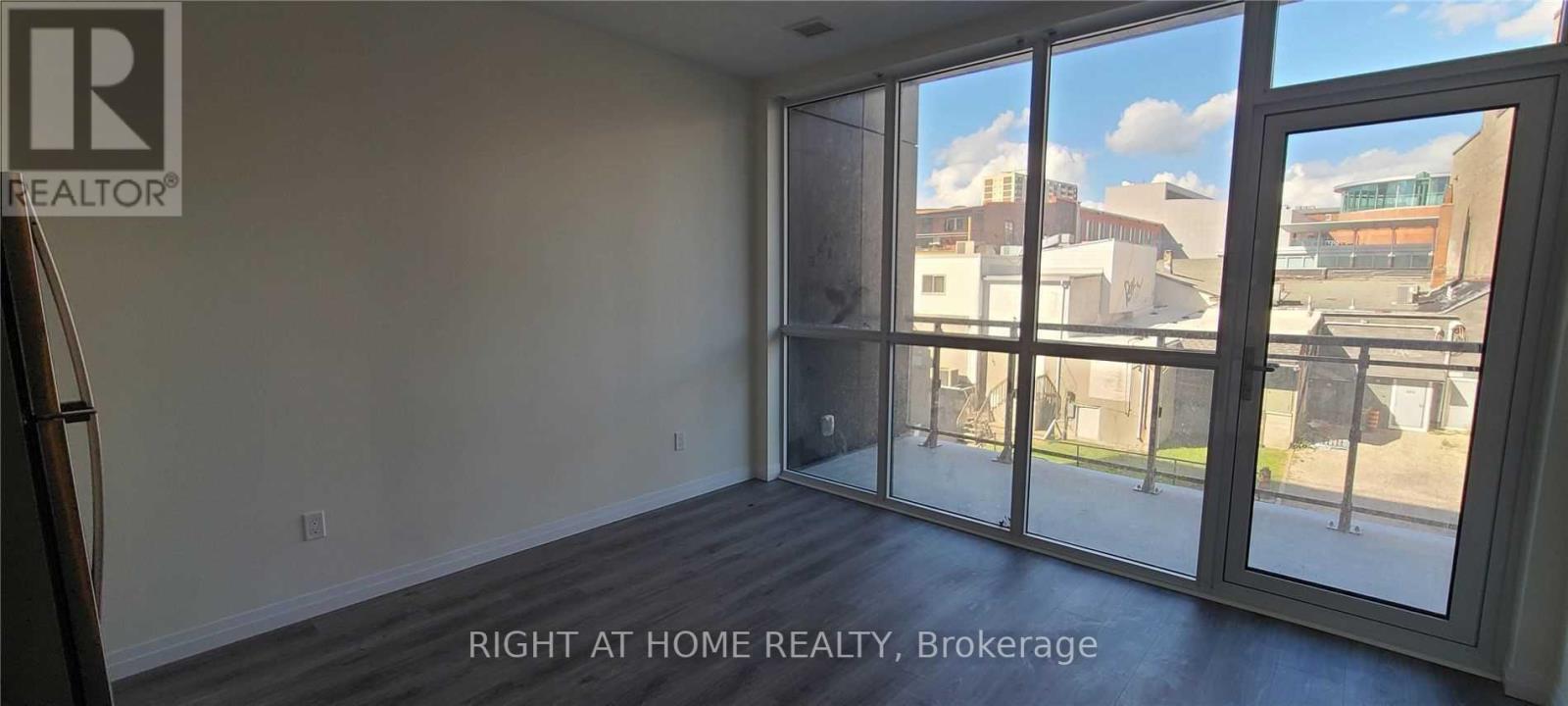 #301 -60 CHARLES ST W, #301