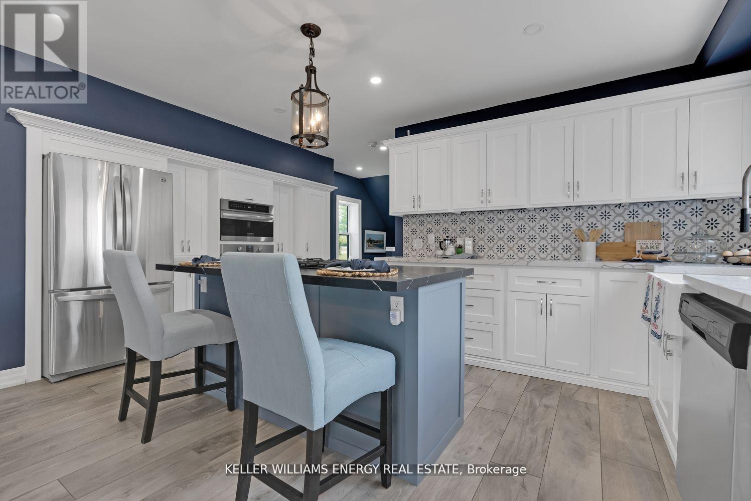 233 SNUG HARBOUR RD