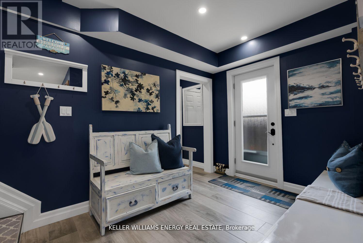 233 SNUG HARBOUR RD