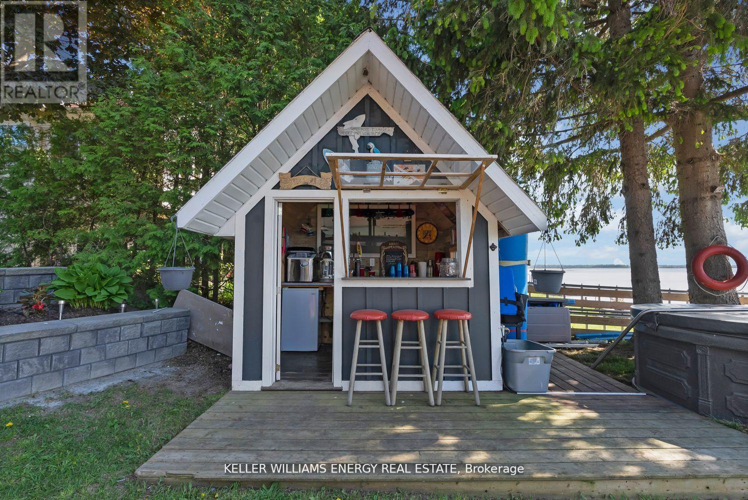 233 SNUG HARBOUR RD