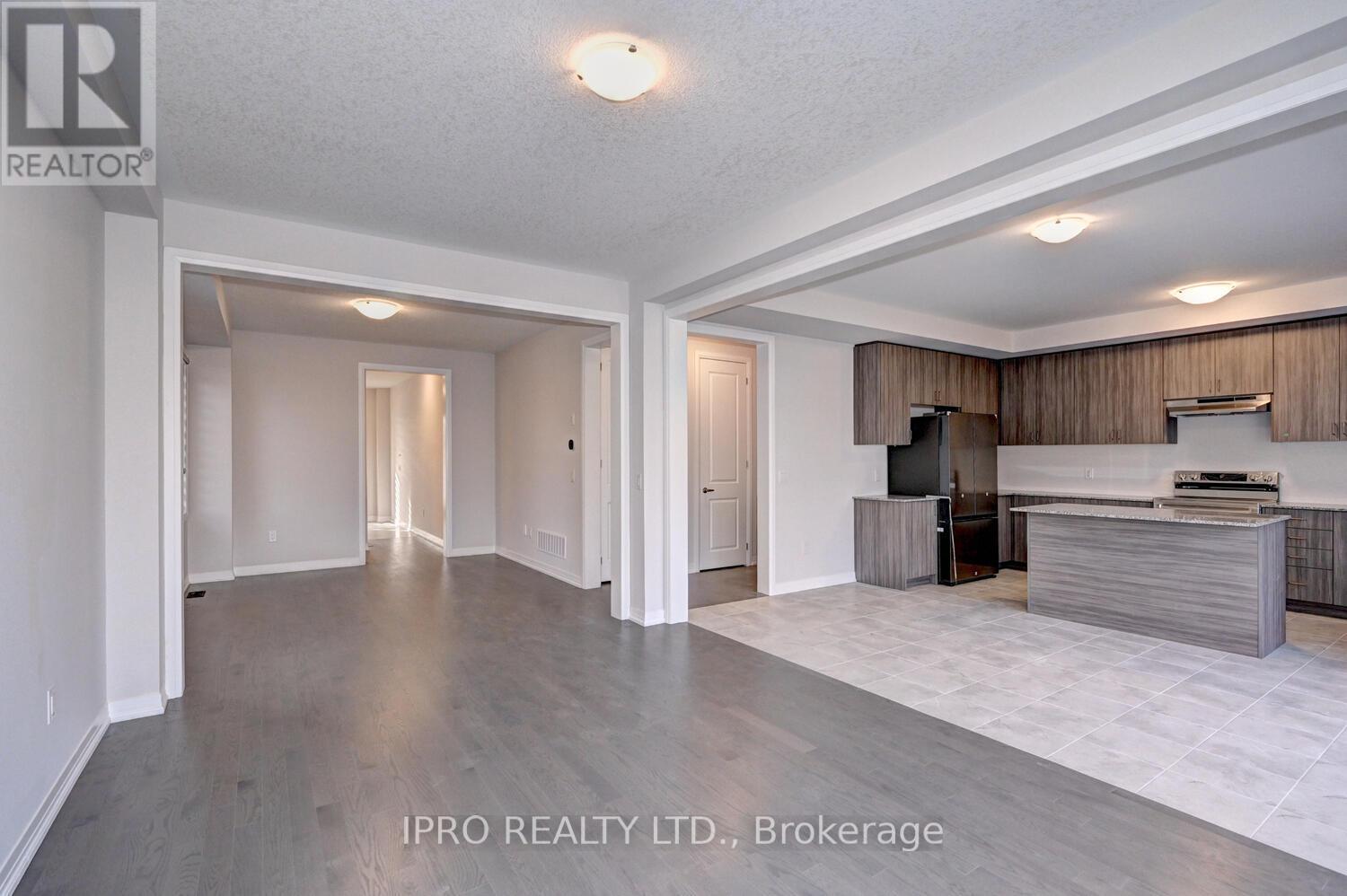 100 BLACKLOCK ST