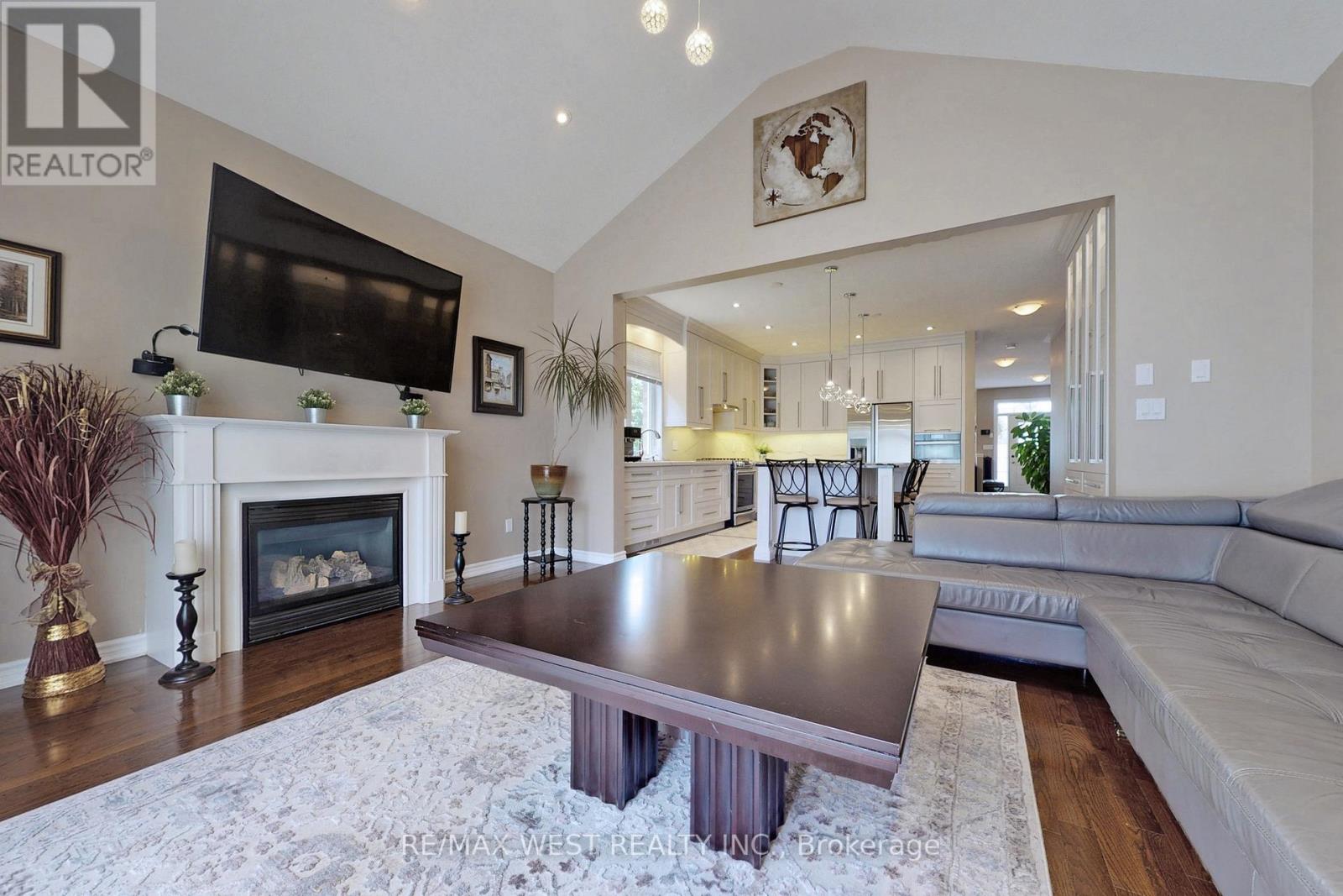 9 ABERFOYLE MILL CRES