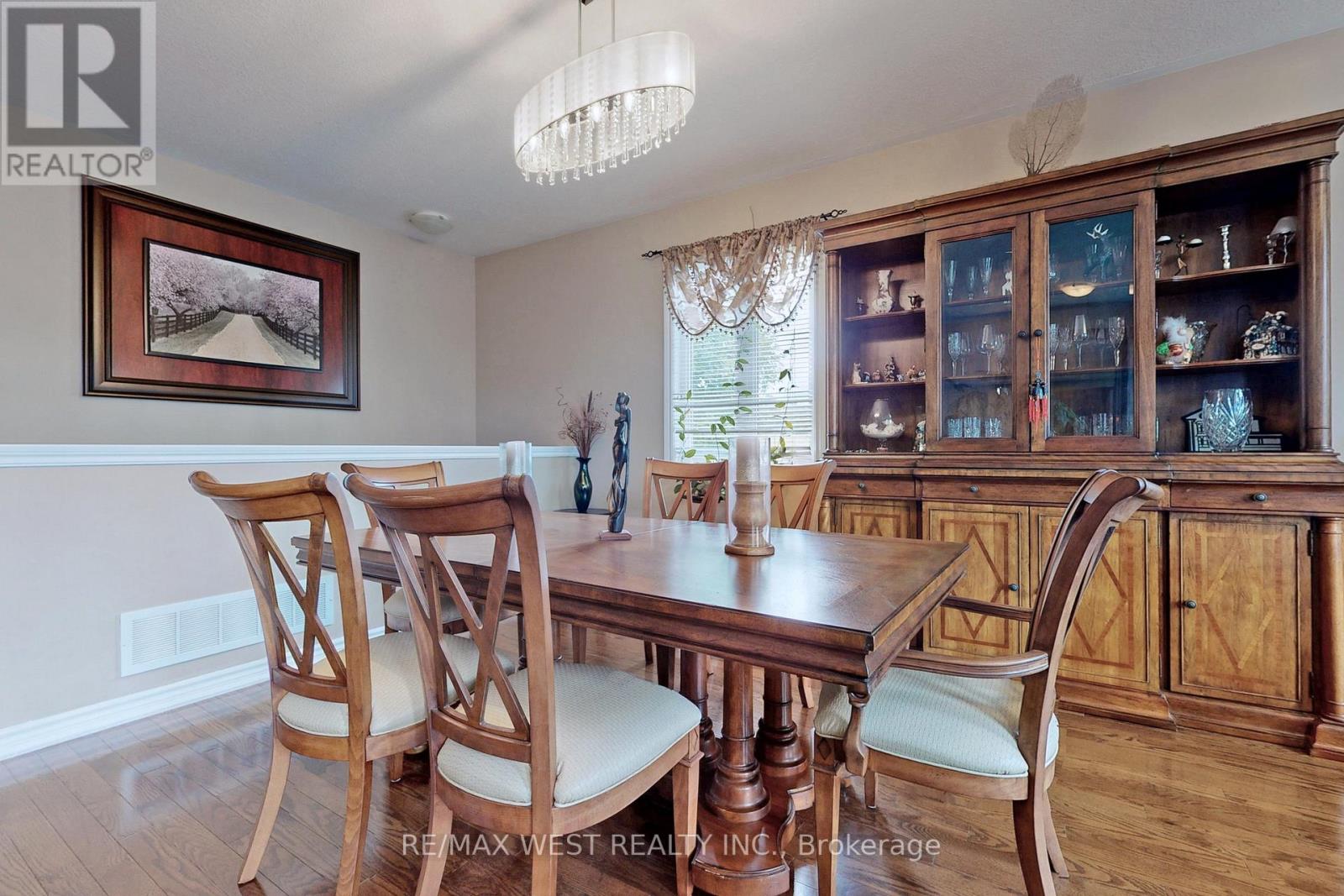 9 ABERFOYLE MILL CRES