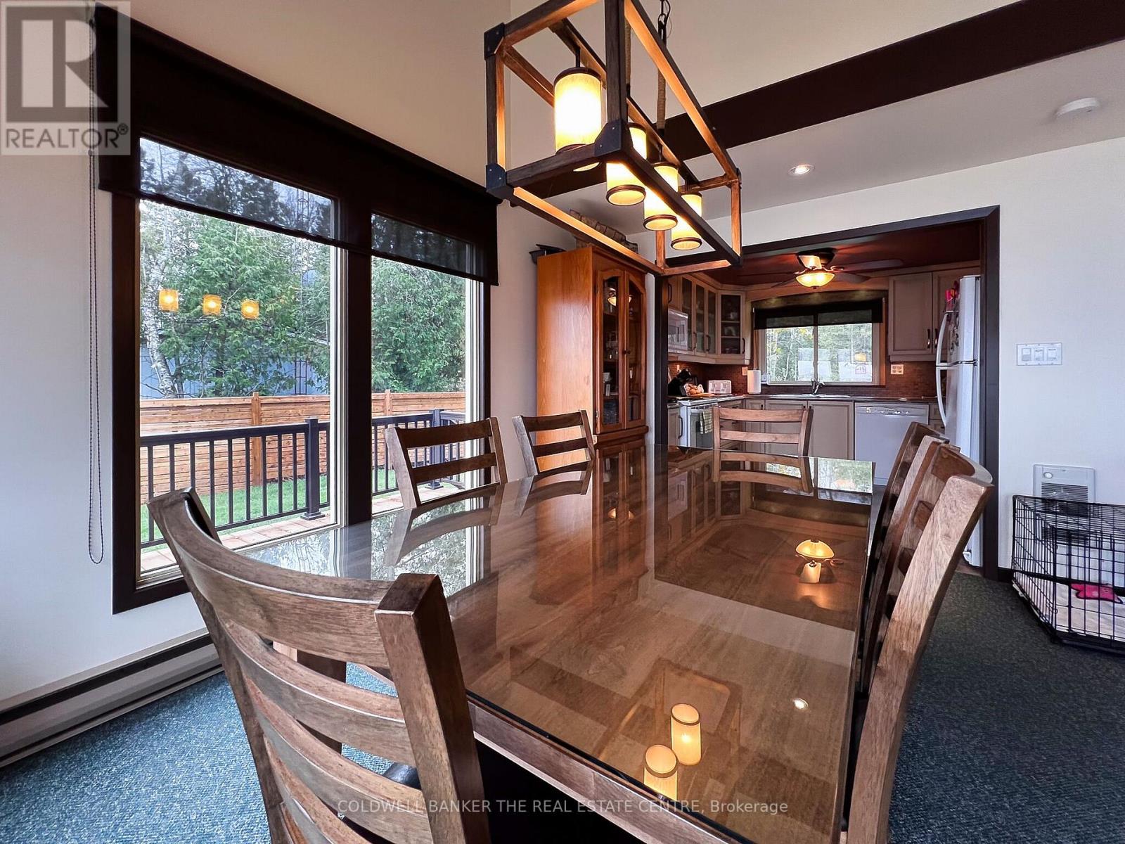 2 CAMELOT PL