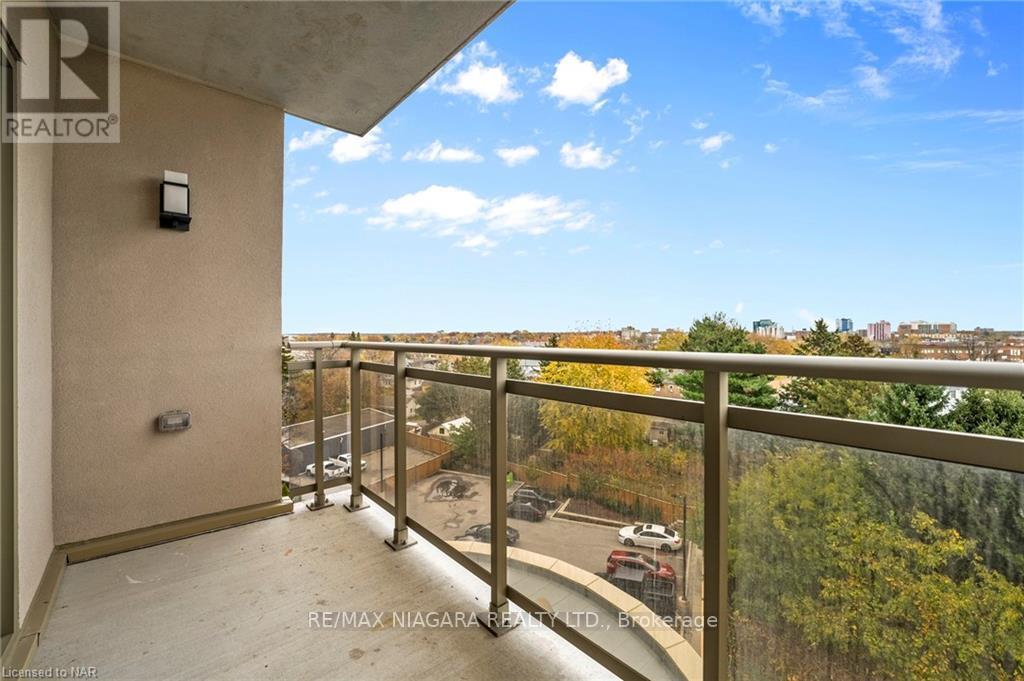#502 -5698 MAIN ST, #502