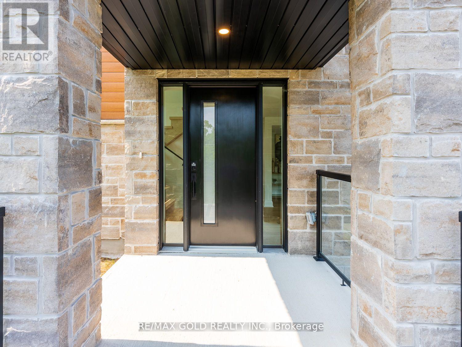 115 WELLAND VALE RD