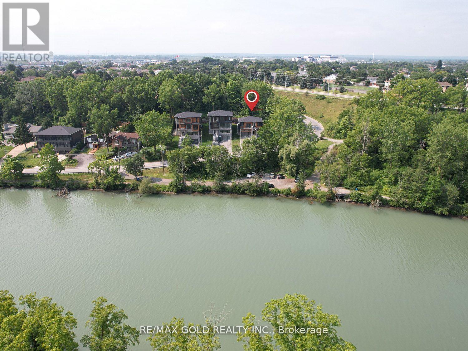 119 WELLAND VALE RD