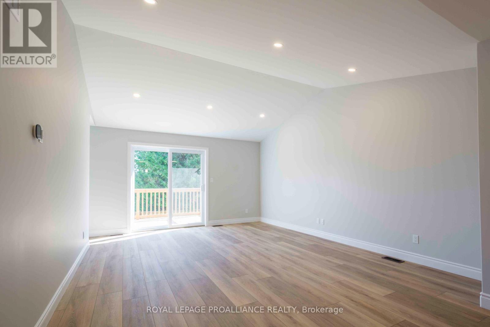 17 CLAYTON JOHN AVE