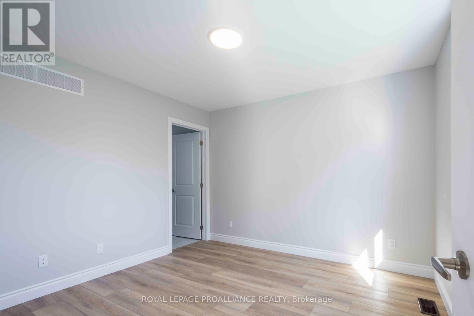 17 CLAYTON JOHN AVE