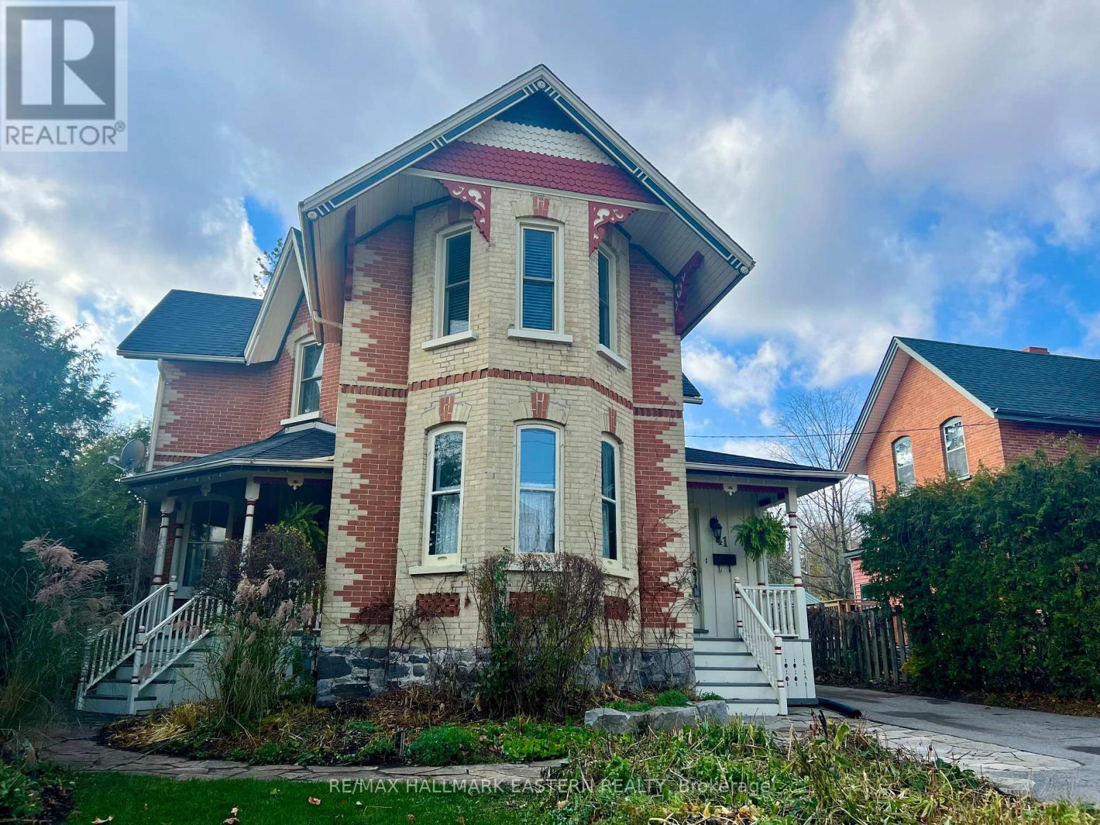 41 VICTORIA AVE N