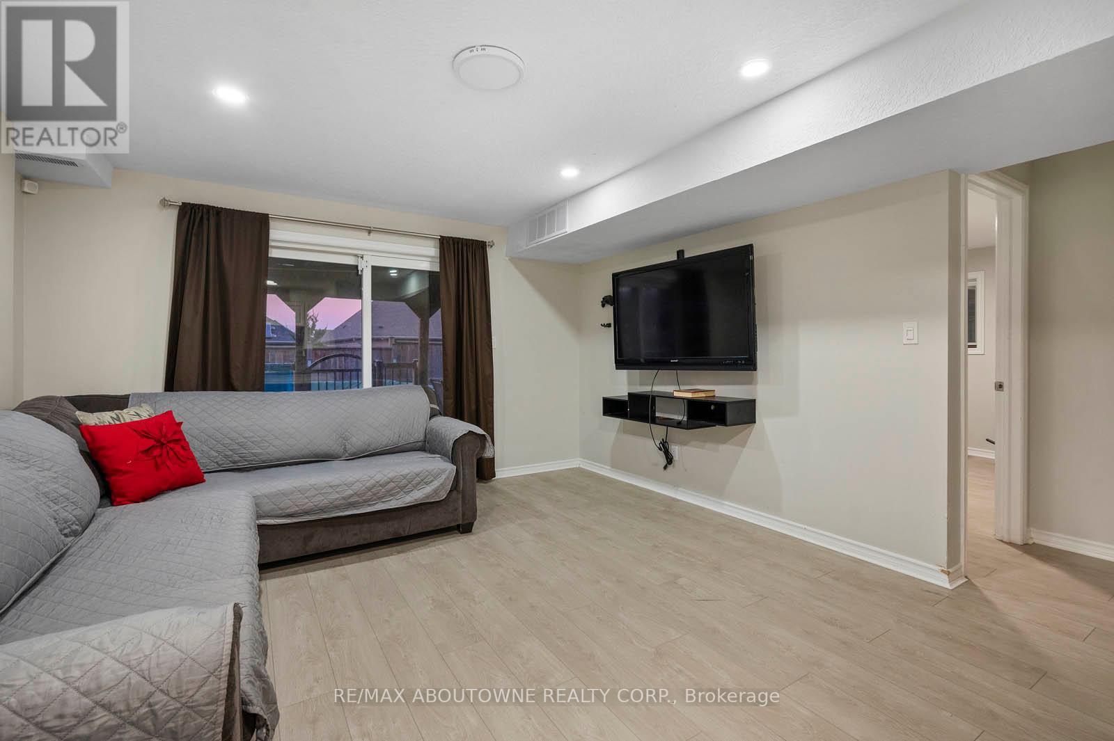 924 BIANCA CRT