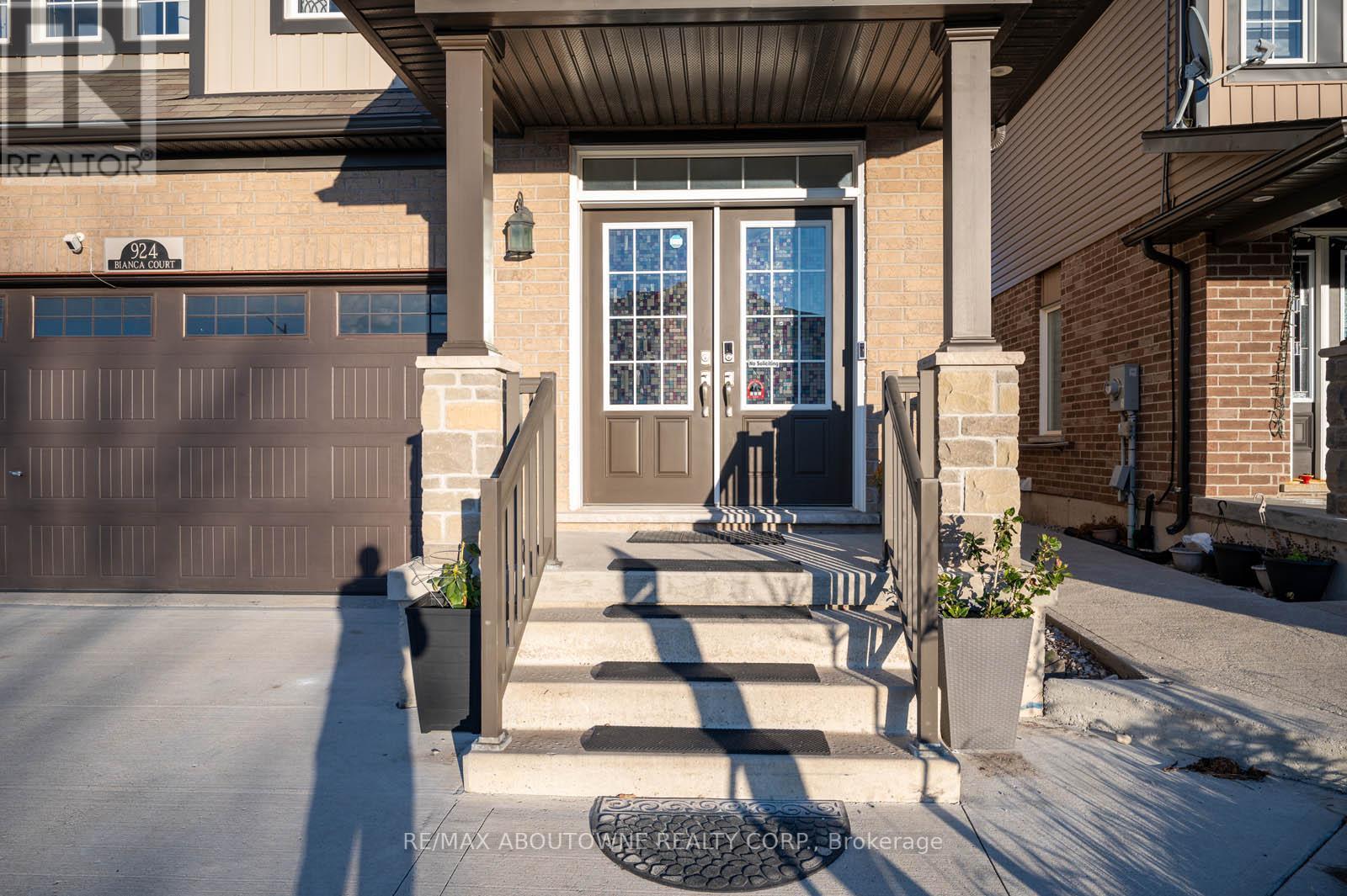 924 BIANCA CRT