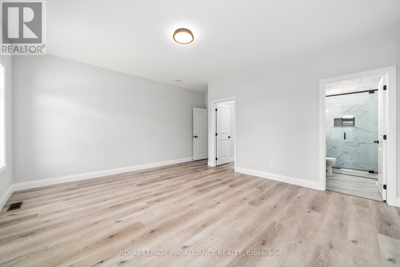 41 CLAYTON JOHN AVE
