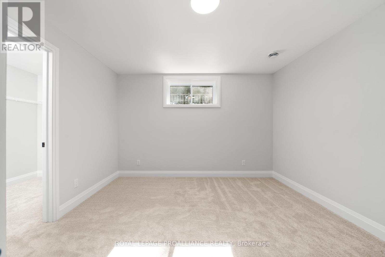 41 CLAYTON JOHN AVE