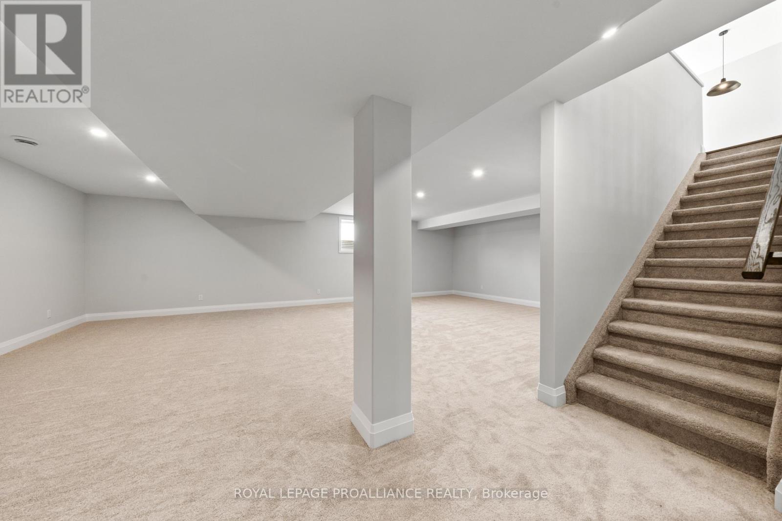 41 CLAYTON JOHN AVE