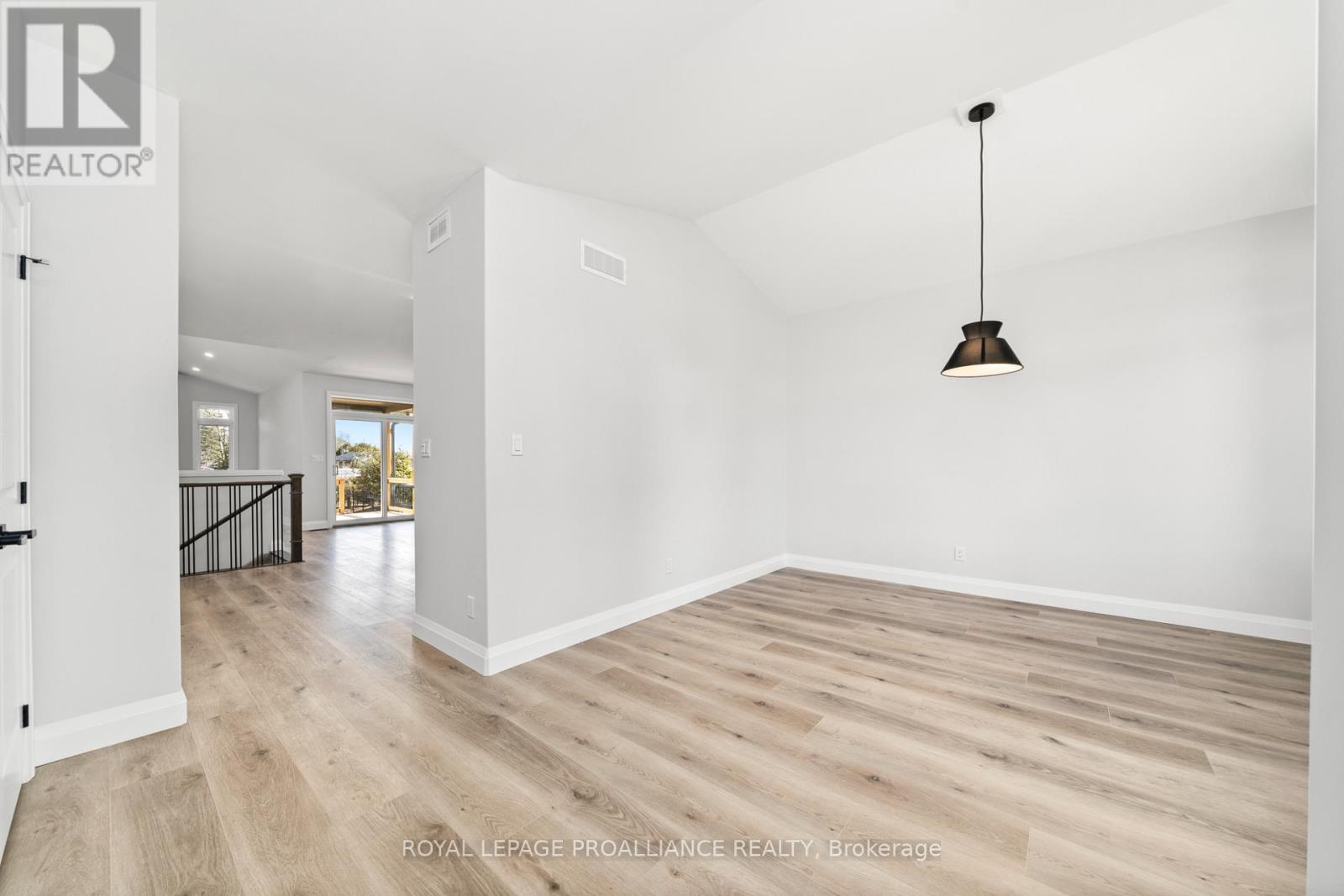 41 CLAYTON JOHN AVE