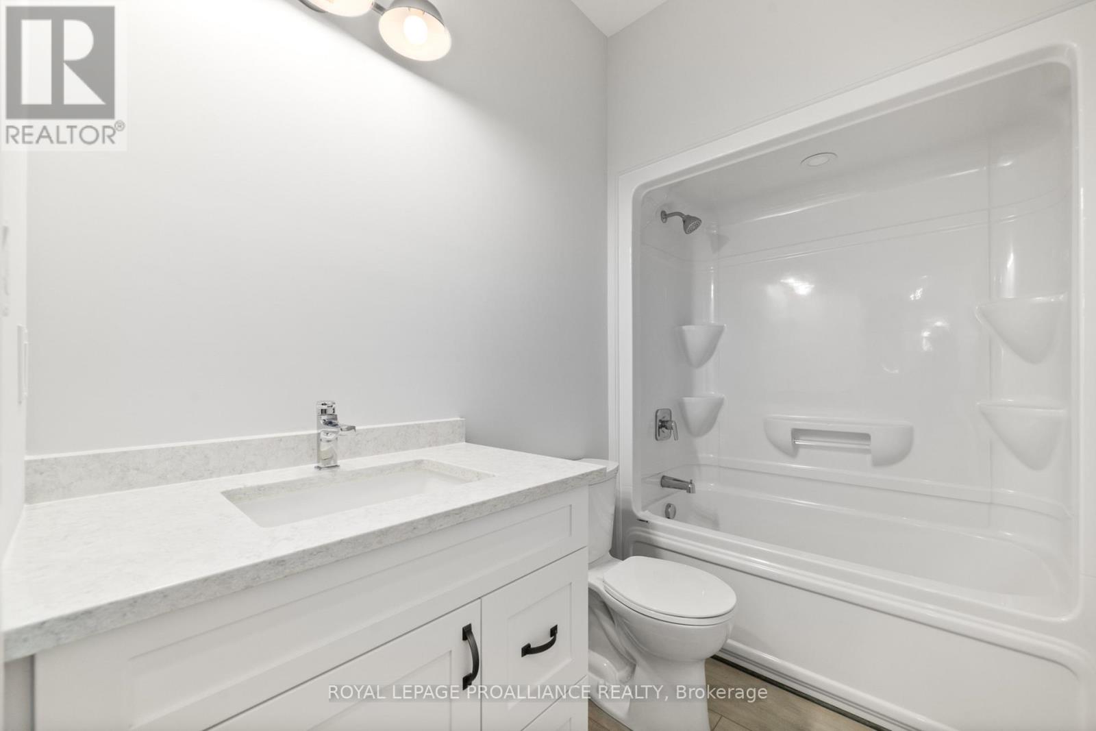 41 CLAYTON JOHN AVE